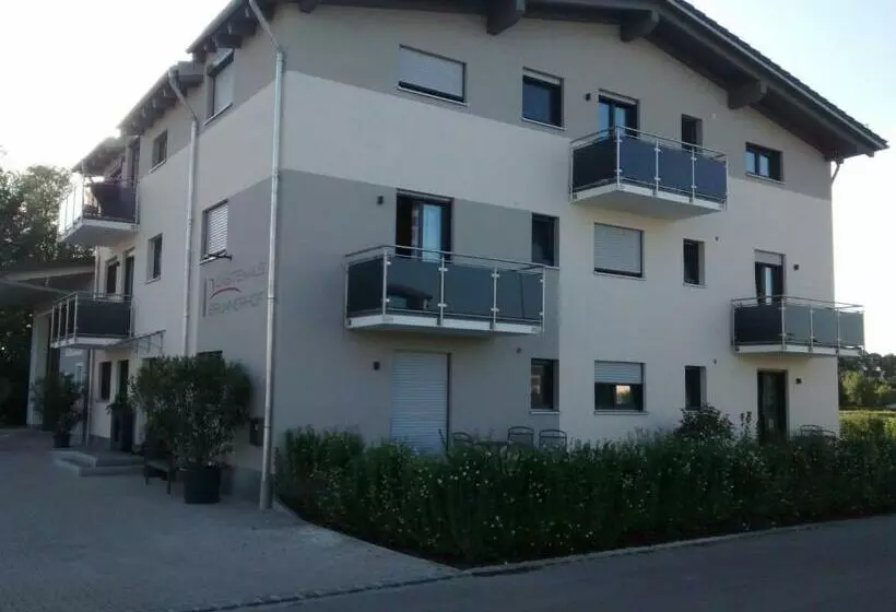 Gästehaus Brunnerhof   Eitting