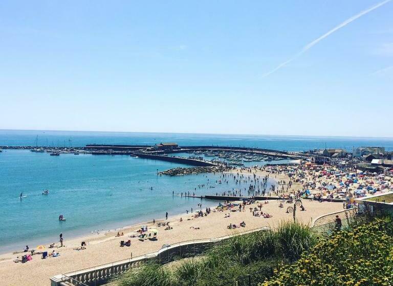 פנסיון Clovelly Guest House