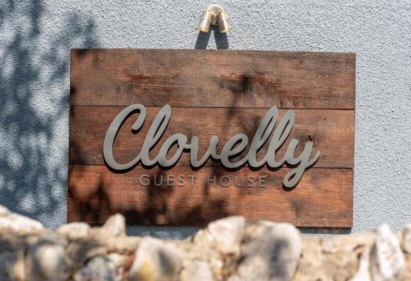 פנסיון Clovelly Guest House