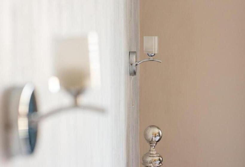 פנסיון Clovelly Guest House