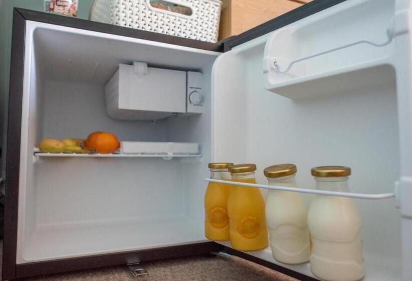 פנסיון Clovelly Guest House