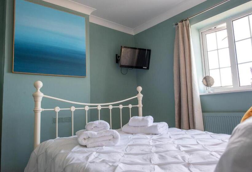 פנסיון Clovelly Guest House