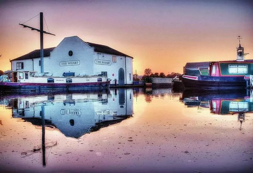 ペンション The Wharf Stourport