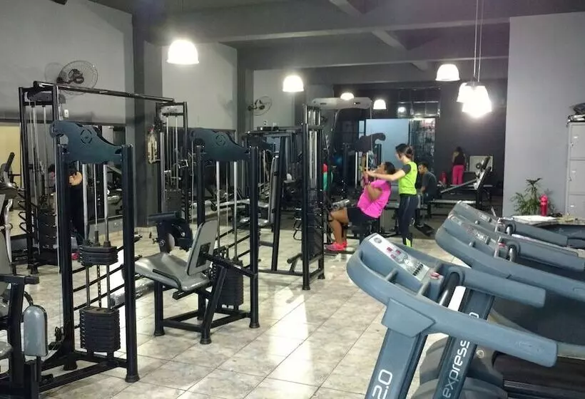 Отель Golden Park Uberaba