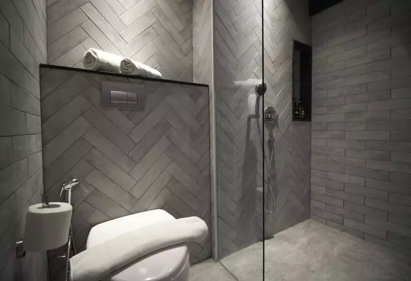 Harbour Ville Hotel   Hamilton