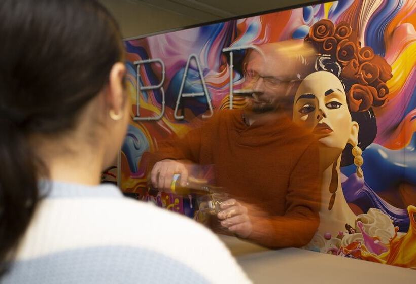 هتل Casual Ilbira Granada