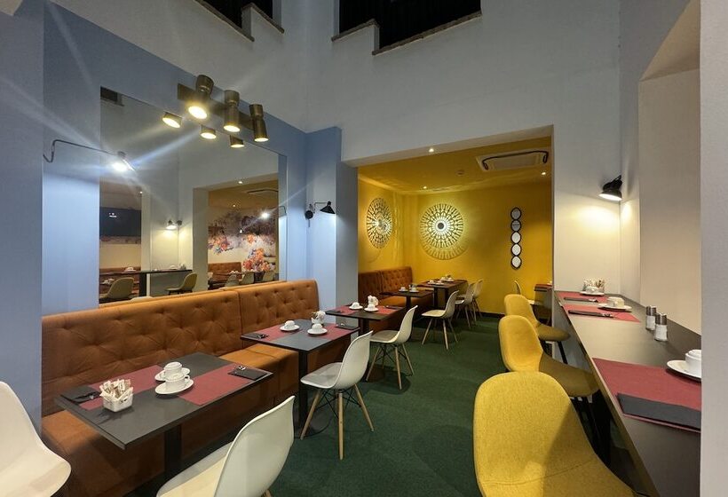 هتل Casual Ilbira Granada