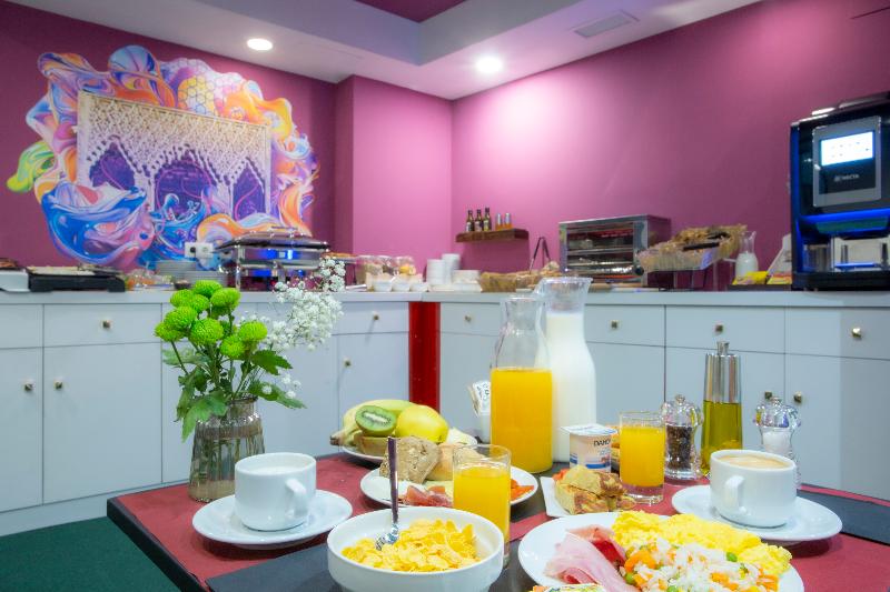 هتل Casual Ilbira Granada