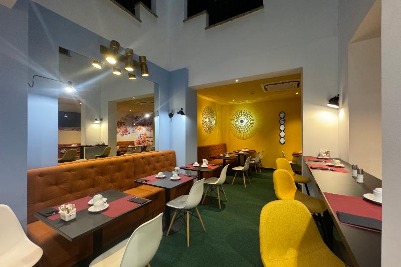 هتل Casual Ilbira Granada