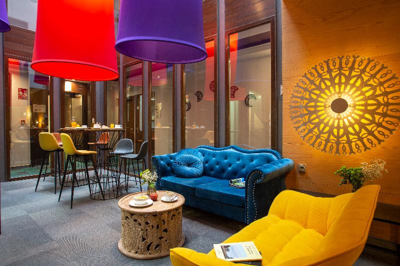 هتل Casual Ilbira Granada