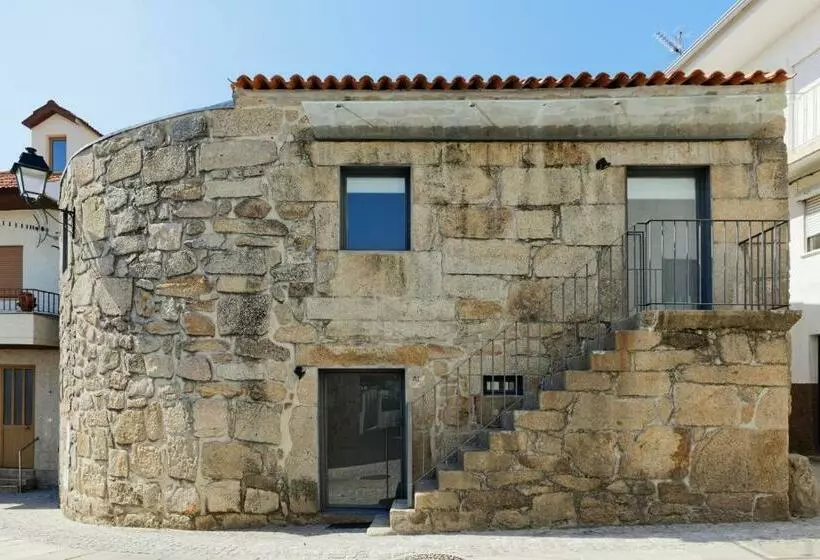 تختخواب و صبحانه Antiga Casa Do Porco