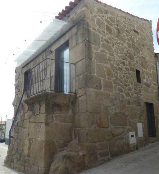 تختخواب و صبحانه Antiga Casa Do Porco