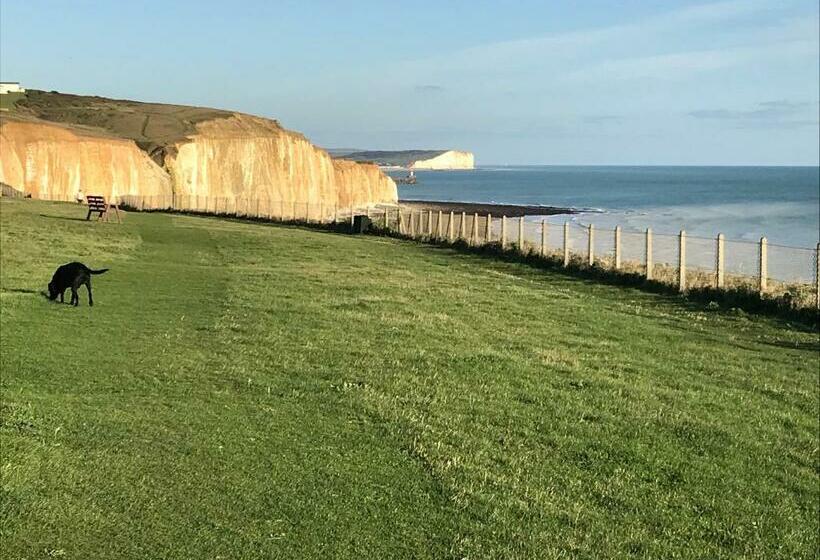 مبيت وإفطار Flint Lodge
