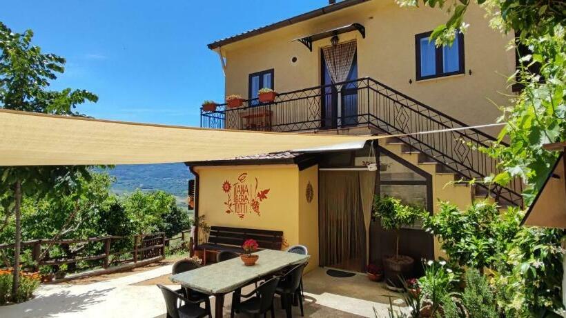 ベッドアンドブレックファースト Tana Libera Tutti 1 Nature, Yourself, Love