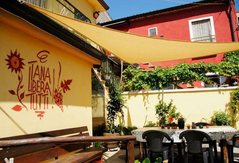 ベッドアンドブレックファースト Tana Libera Tutti 1 Nature, Yourself, Love