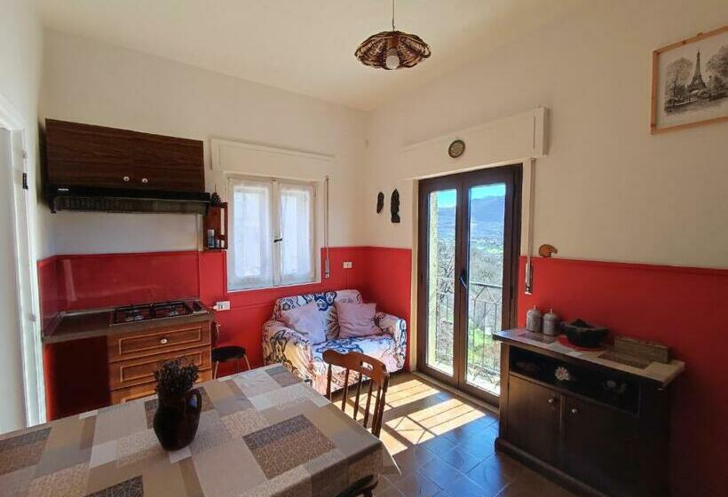 ベッドアンドブレックファースト Tana Libera Tutti 1 Nature, Yourself, Love