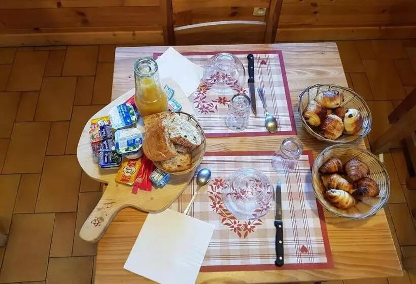 هتل Auberge La Coulette