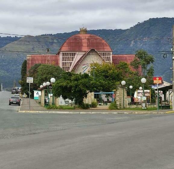 پانسیون Pousada Alternativa Dora