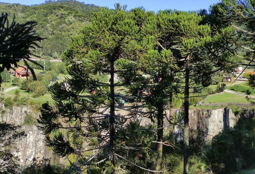 پانسیون Pousada Alternativa Dora