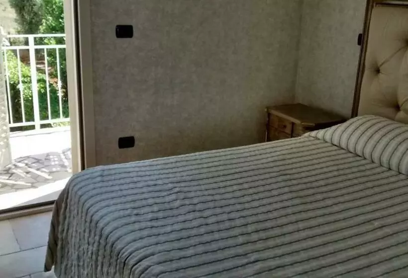 Lucrezia Apartments Con Piscina Nel Cuore Del Salento