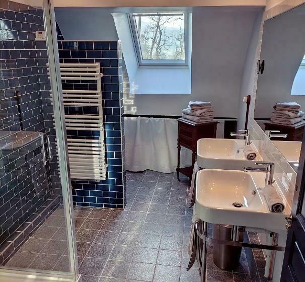 민박 Domaine De Saint Loth