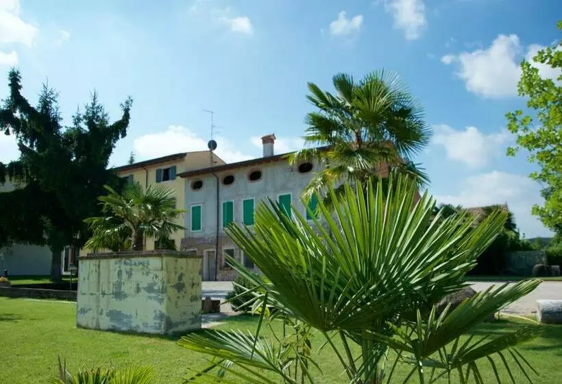 هتل Agriturismo Albarello