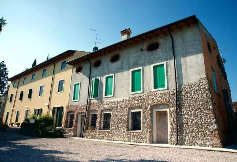 هتل Agriturismo Albarello