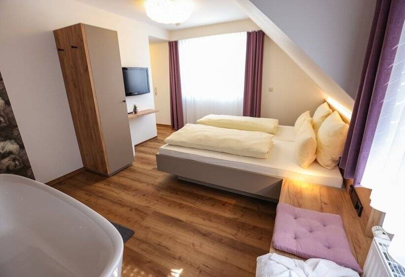 Отель Garni Bergblick