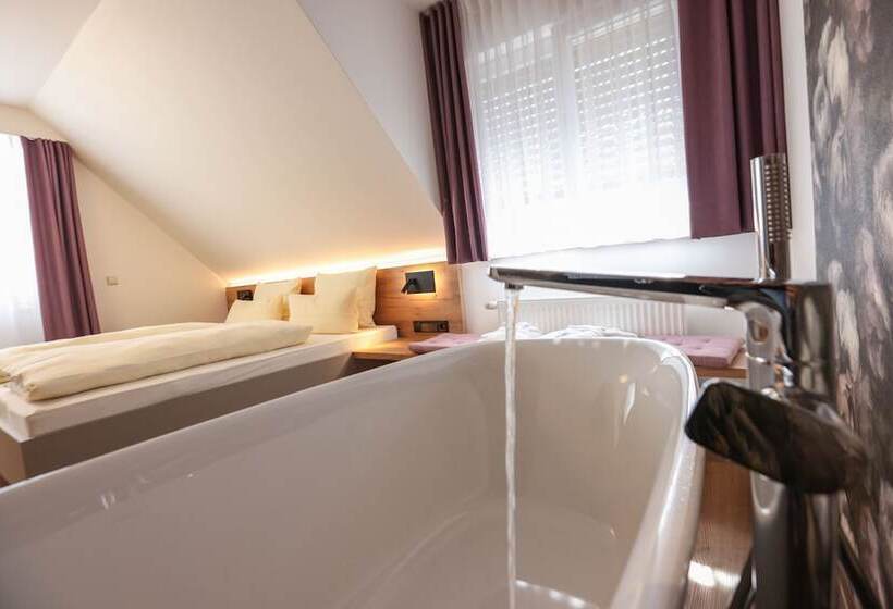 Отель Garni Bergblick