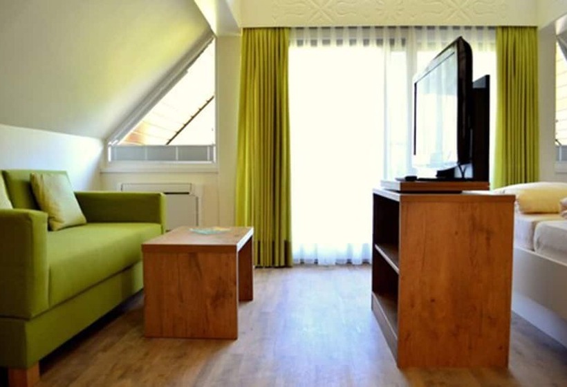 Отель Garni Bergblick