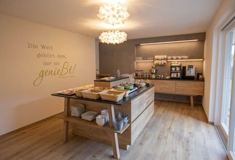 Отель Garni Bergblick