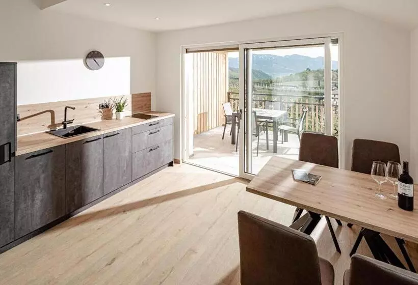ホテル Prälatenhof Wine & Apartments