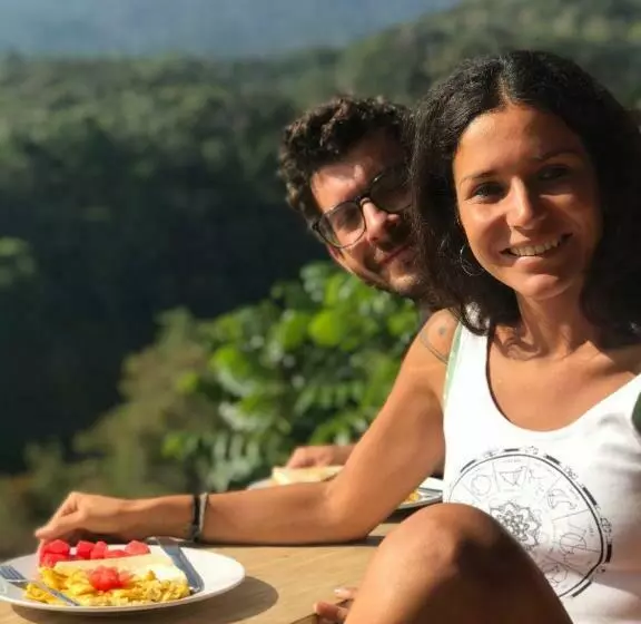 ペンション Dragonfly Senaru Lodge