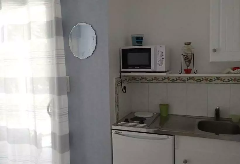 تختخواب و صبحانه Chambre Dans La Pinède