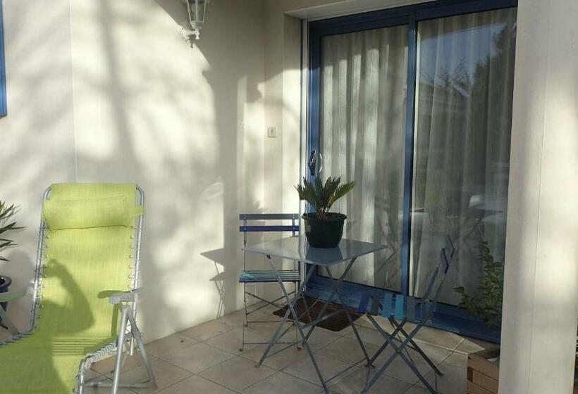 Bed and Breakfast Chambre Dans La Pinède