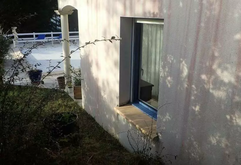 تختخواب و صبحانه Chambre Dans La Pinède