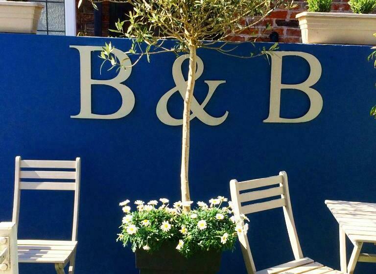 Aamiaismajoitus (B&B) Glanmor Garden Apartment