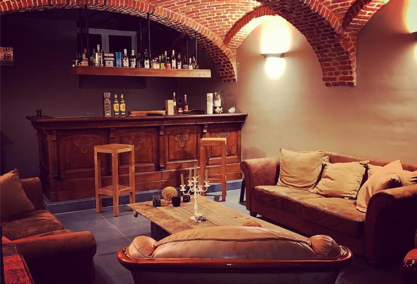 تختخواب و صبحانه La Belle étable