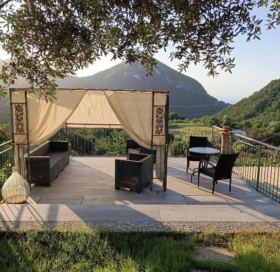 تختخواب و صبحانه La Roccia Incantata Amalfi Coast