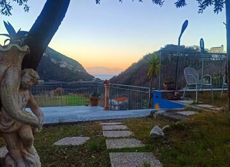 Aamiaismajoitus (B&B) La Roccia Incantata Amalfi Coast