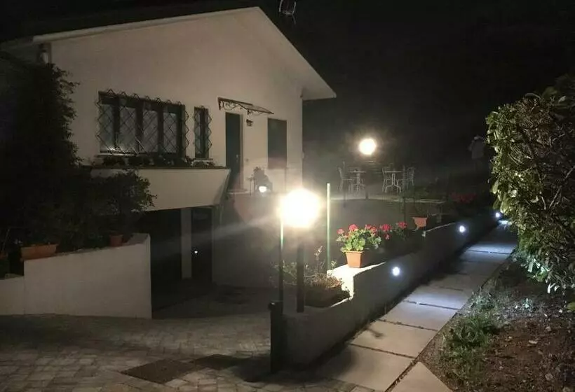 ベッドアンドブレックファースト Elleboro