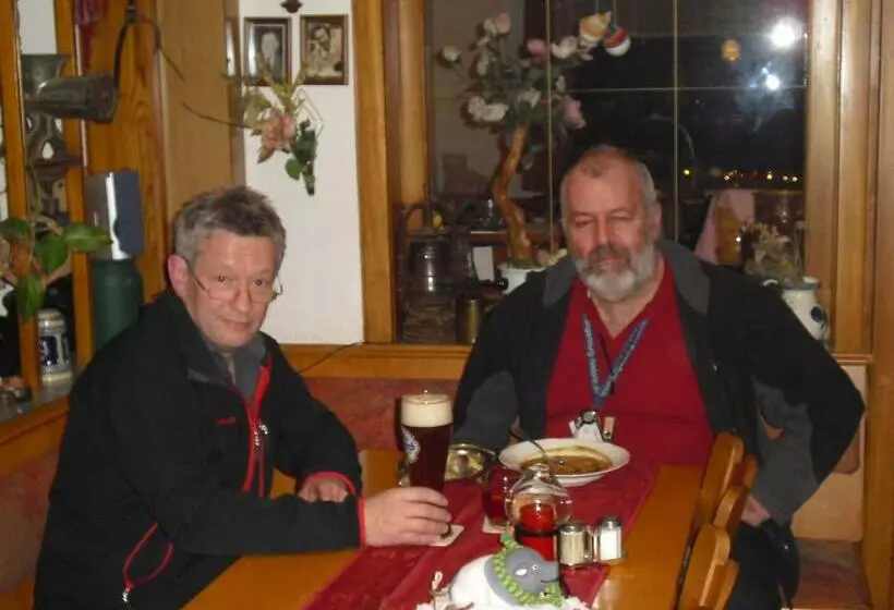 ホテル Pension  Vesperstube Waldblick