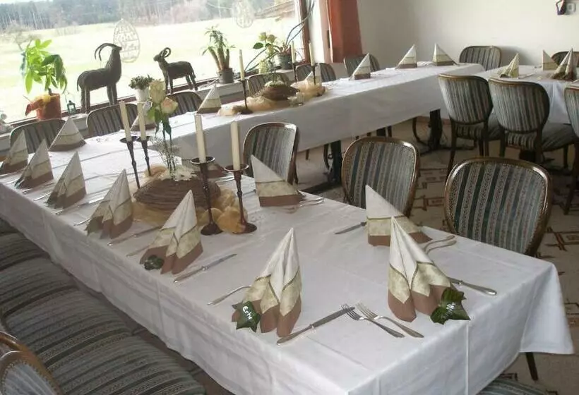 ホテル Pension  Vesperstube Waldblick