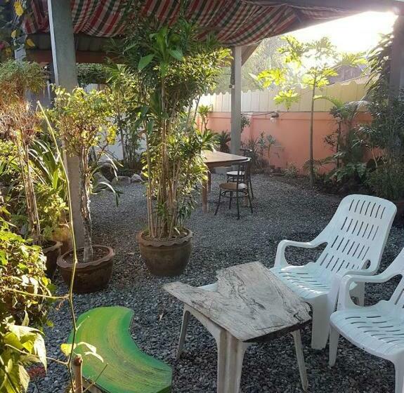 פנסיון Bamboo Garden