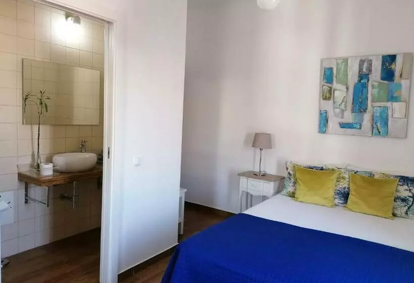 ペンション Guia Guest House