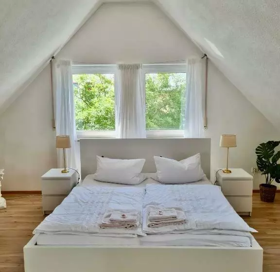 ペンション Karuna Haus