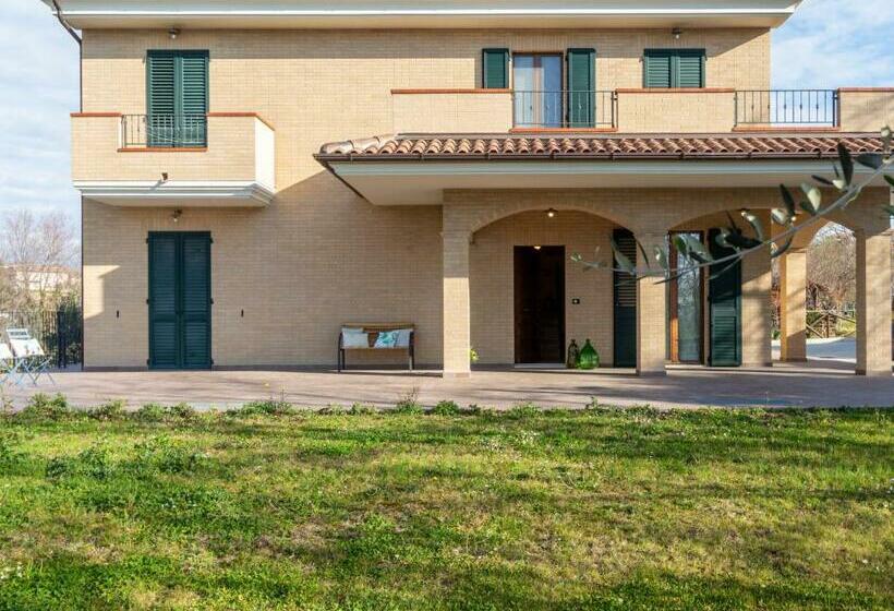 펜션 La Merlana Affittacamere