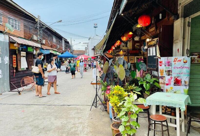 הוסטל อยู่แพ Paestay อุทัยธานี