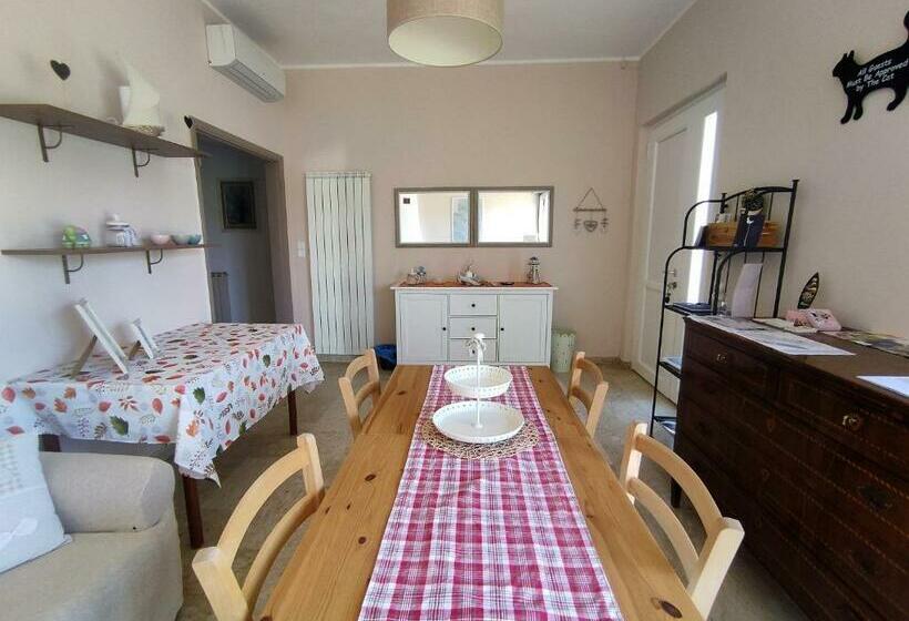 ベッドアンドブレックファースト La Mimosa Chic