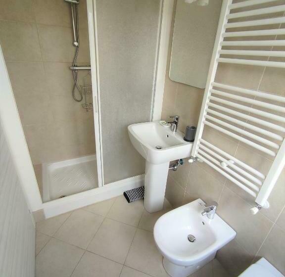 ベッドアンドブレックファースト La Mimosa Chic